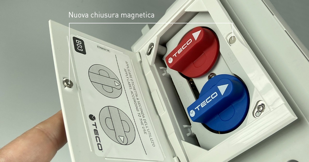 Le placche TECO con chiusura magnetica: la funzionalità si unisce all’eleganza